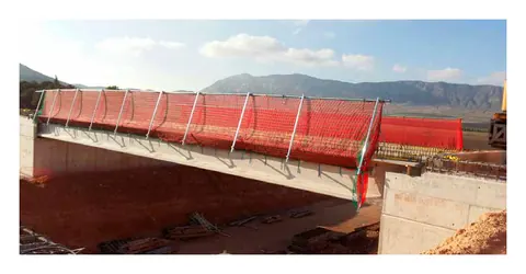 Seitenschutznetz Typ U – Abbildung aus dem redbau-Katalog 25/26